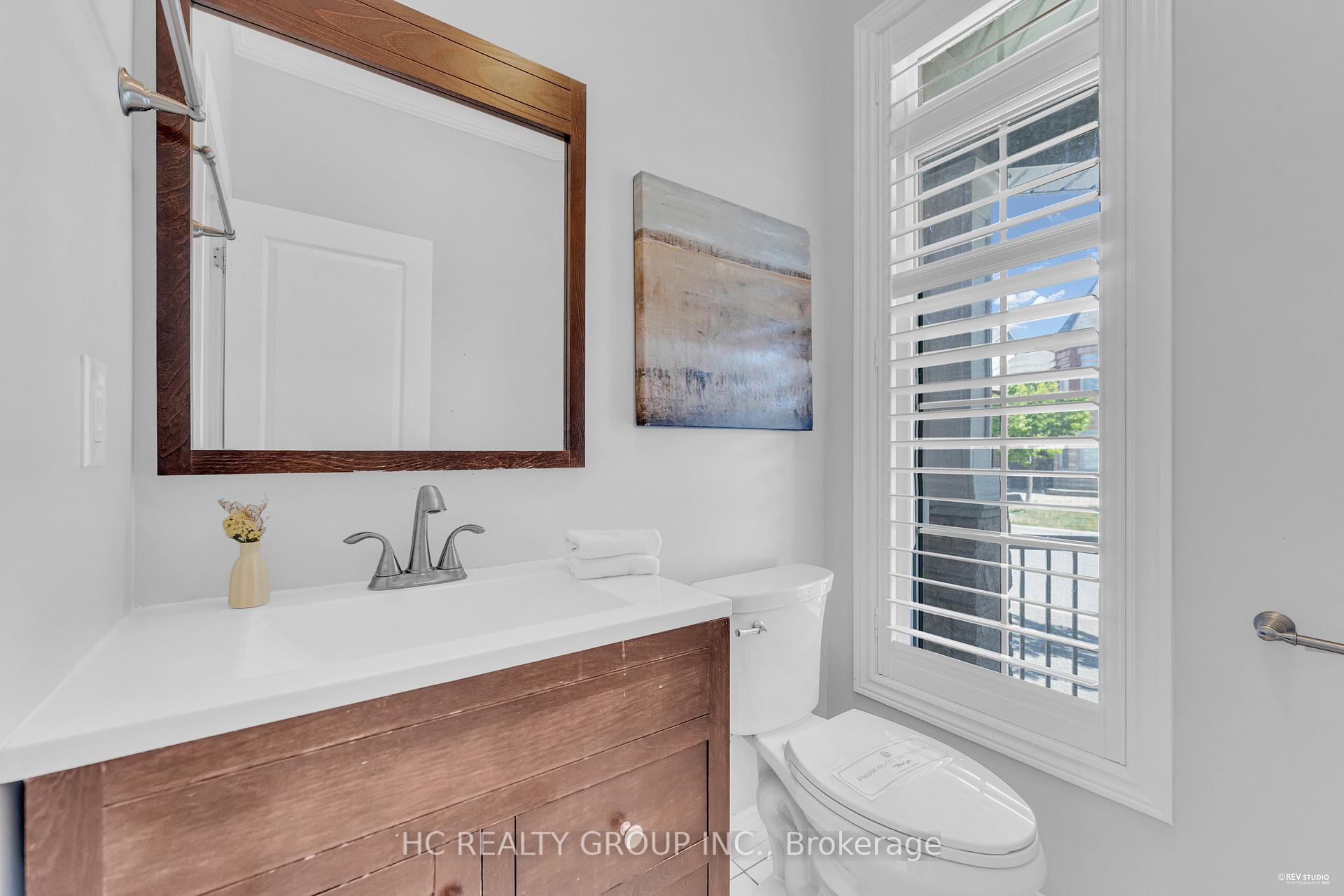Photo 17 of 56 William Bartlett Drive, Markham, Berczy — HOMEH