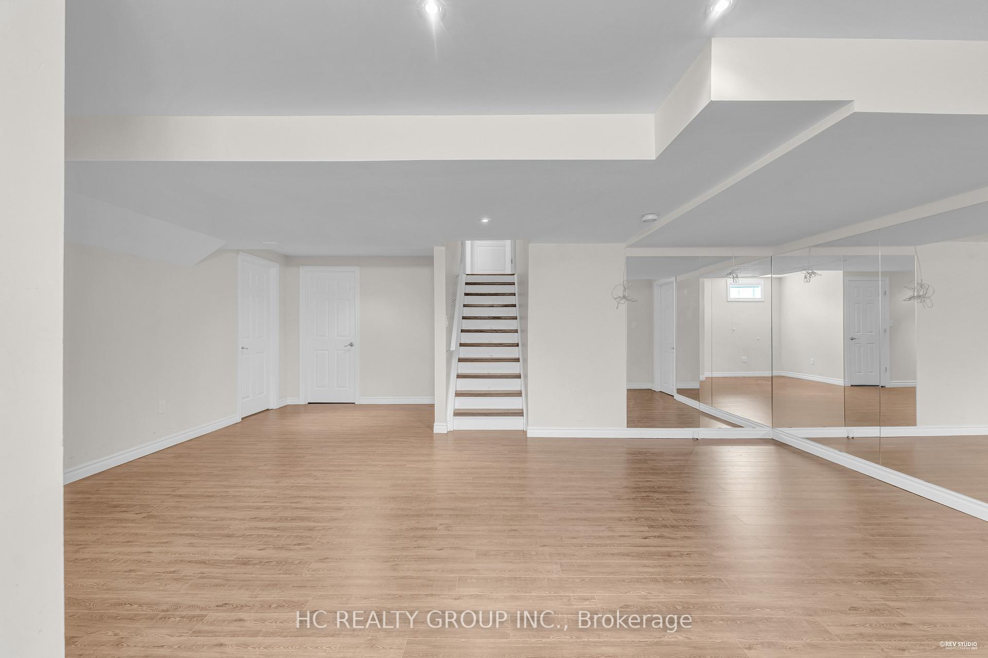 Photo 35 of 56 William Bartlett Drive, Markham, Berczy — HOMEH