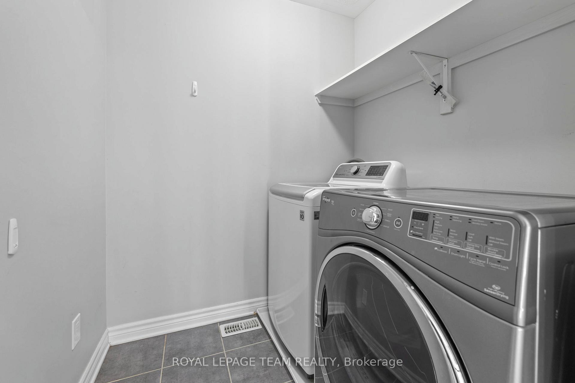 Photo 18 of 624 Moorpark Avenue, Ottawa, Kanata - Emerald Meadows/Trailwest — HOMEH