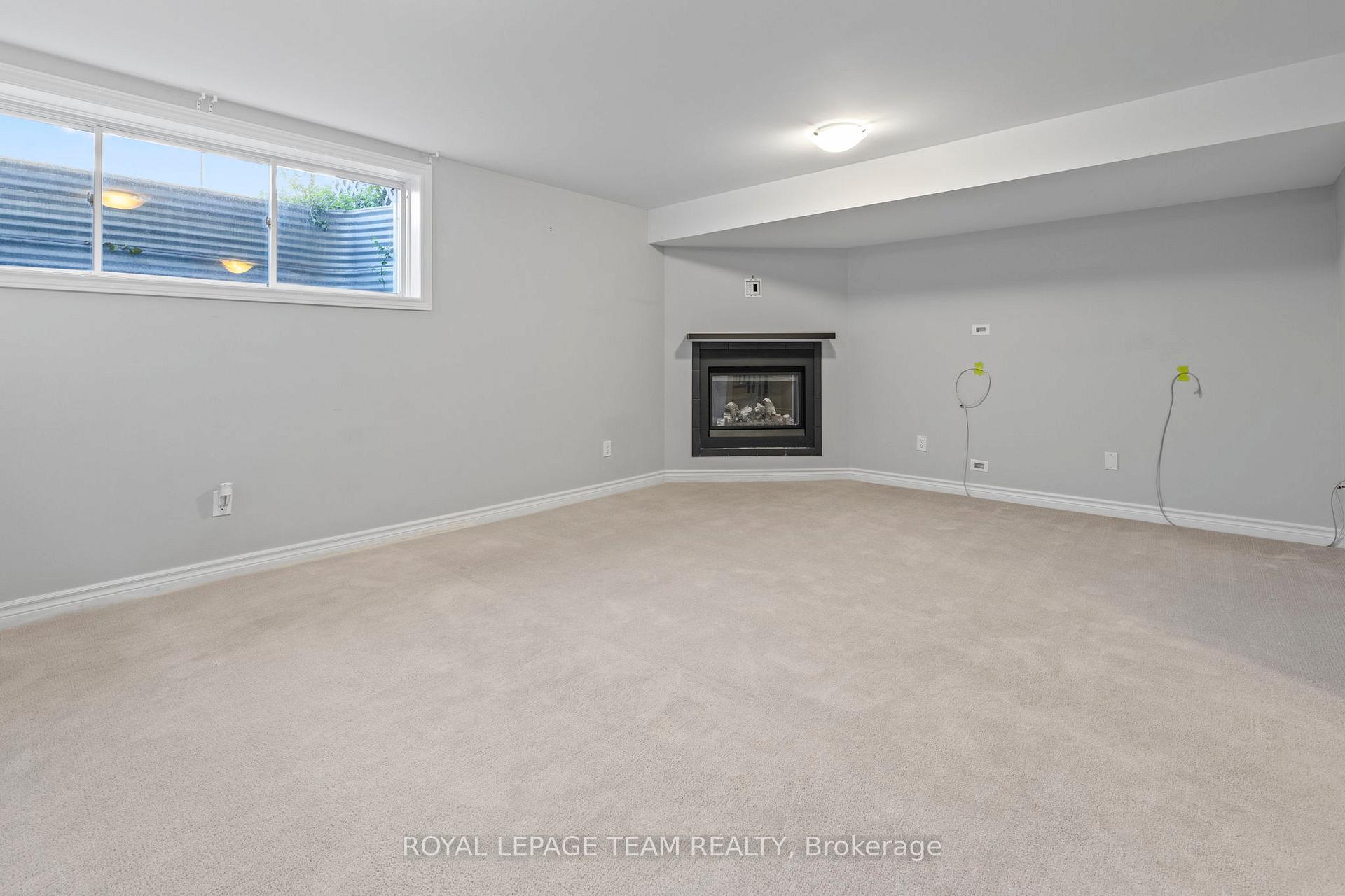 Photo 19 of 624 Moorpark Avenue, Ottawa, Kanata - Emerald Meadows/Trailwest — HOMEH