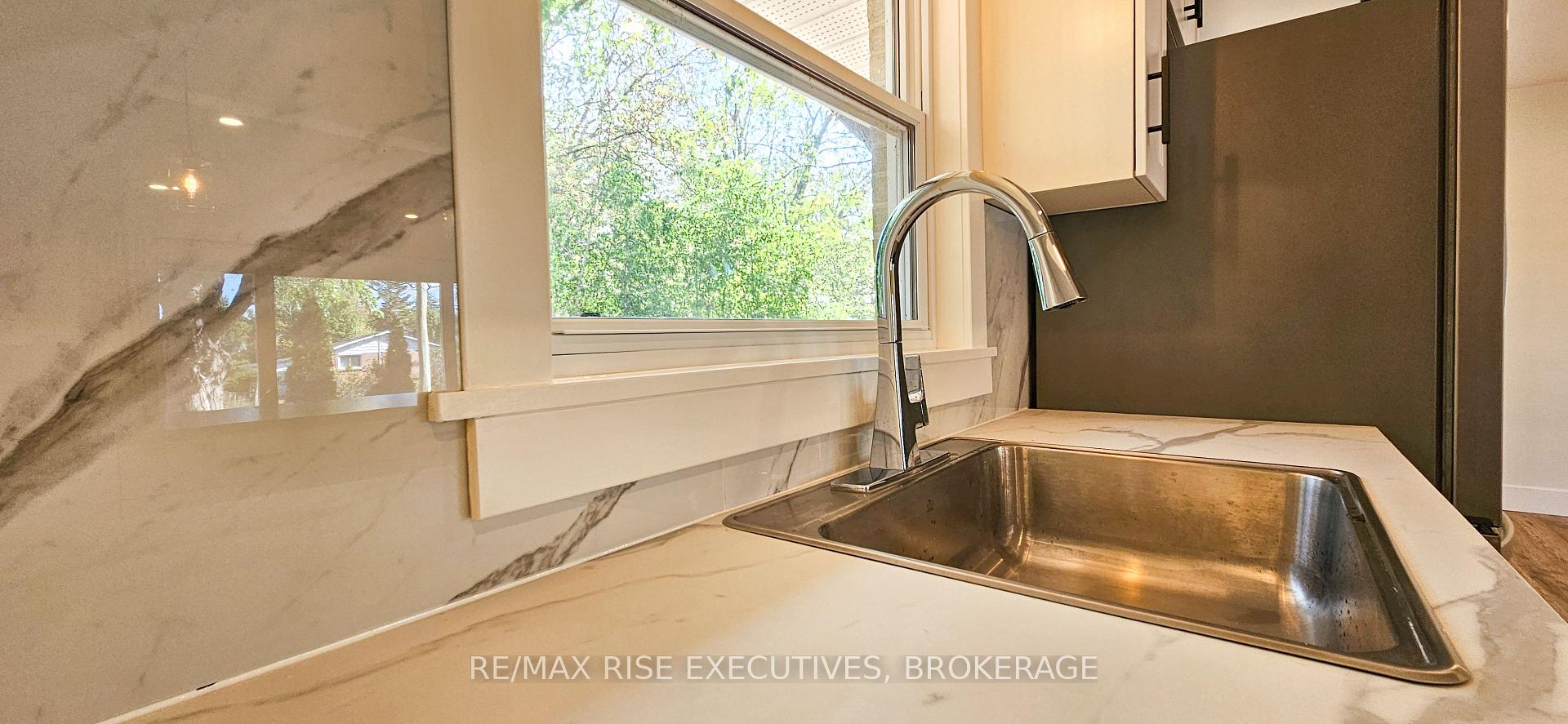 Photo 5 of 15 Loyalist Avenue, Loyalist, Amherstview — HOMEH