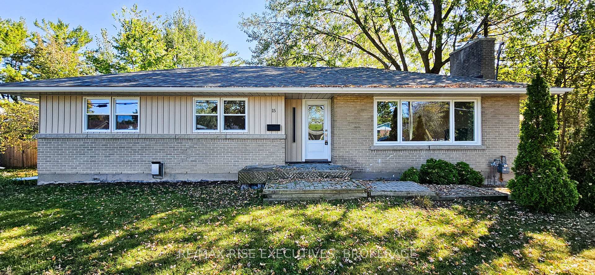 Photo 19 of 15 Loyalist Avenue, Loyalist, Amherstview — HOMEH