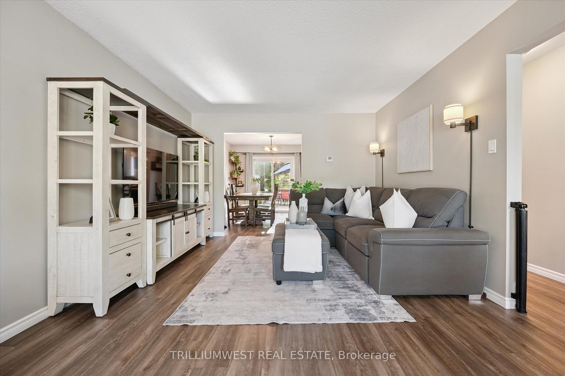 Photo 7 of 98 Shadeland Crescent, Kitchener — HOMEH