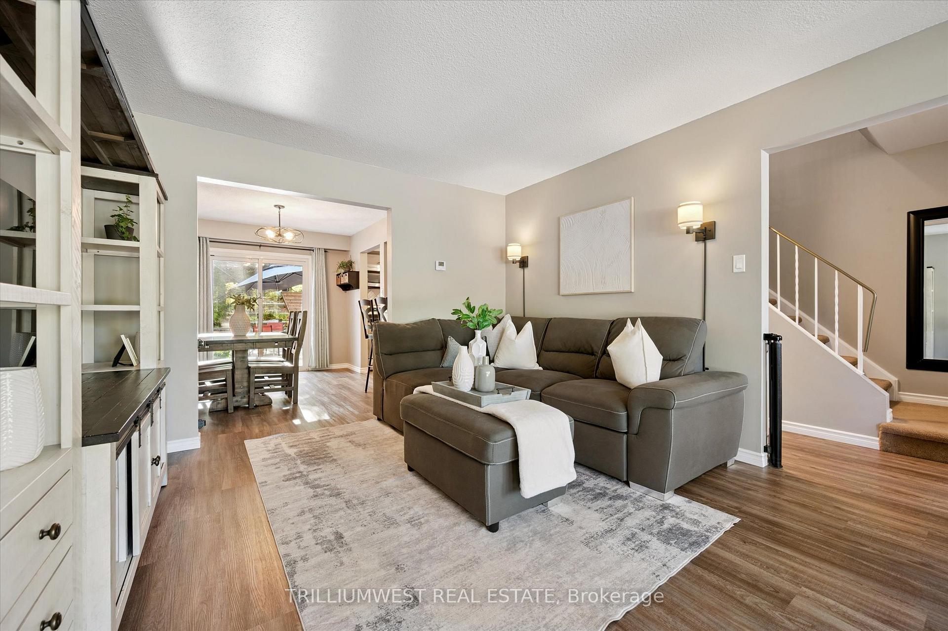 Photo 8 of 98 Shadeland Crescent, Kitchener — HOMEH