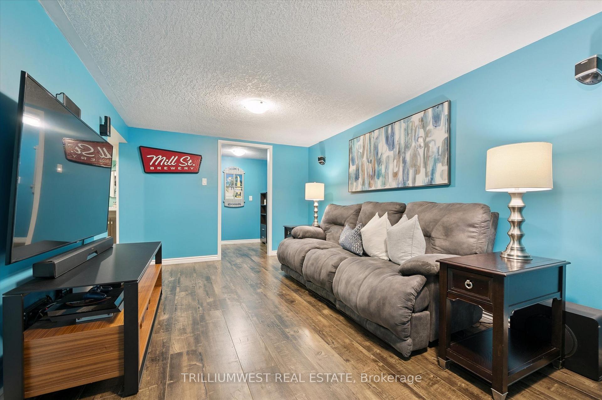 Photo 27 of 98 Shadeland Crescent, Kitchener — HOMEH