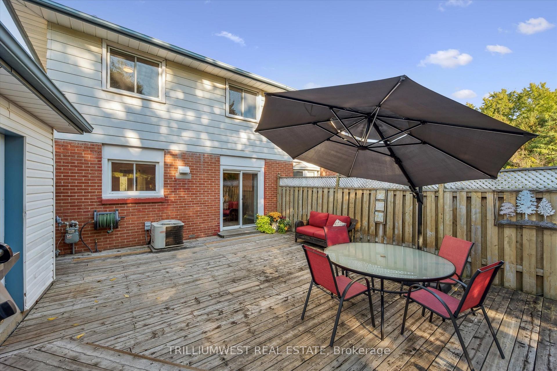 Photo 30 of 98 Shadeland Crescent, Kitchener — HOMEH