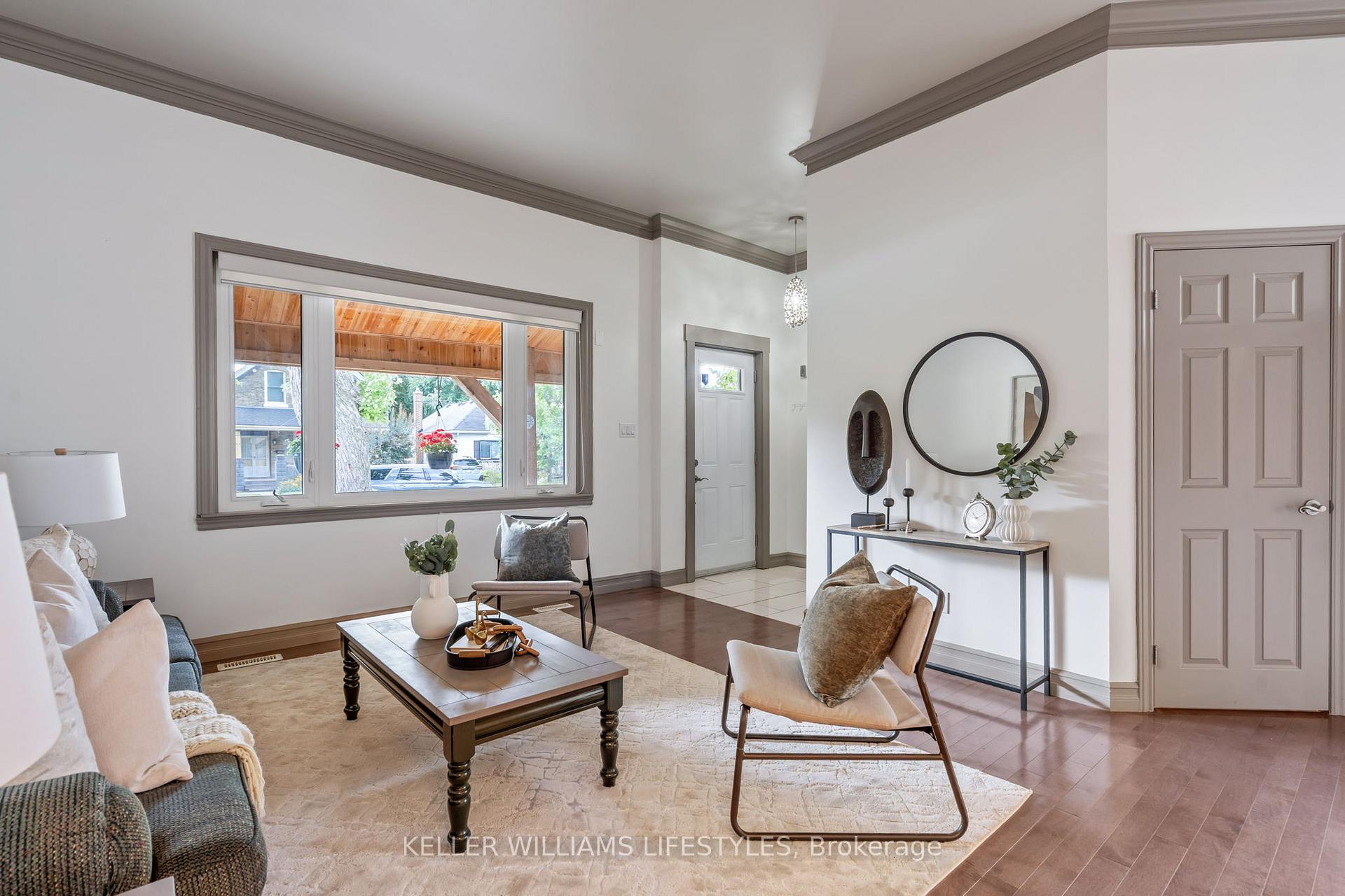 Photo 8 of 518 Grey Street, London, East K — HOMEH