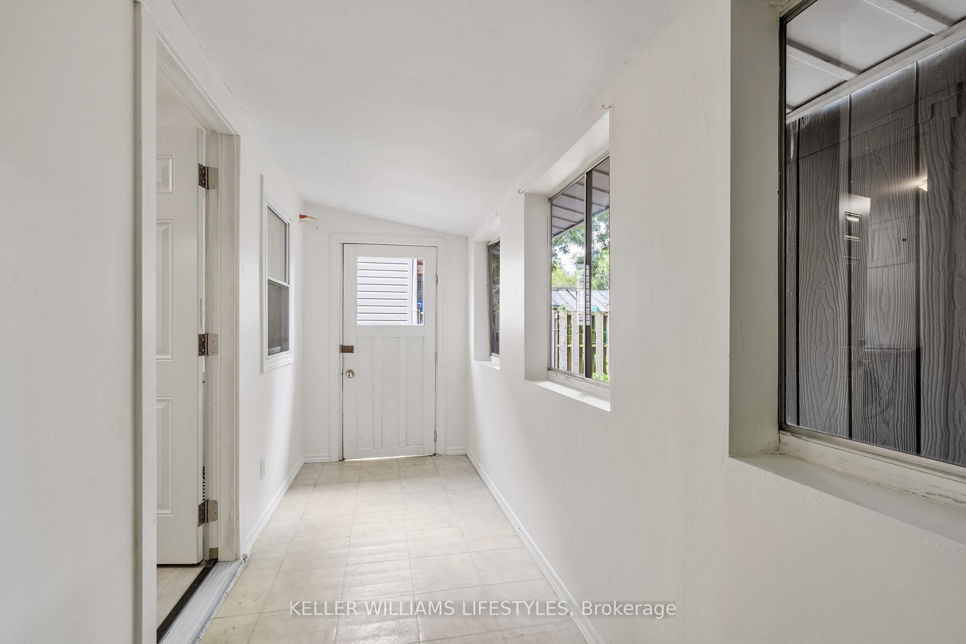 Photo 31 of 518 Grey Street, London, East K — HOMEH