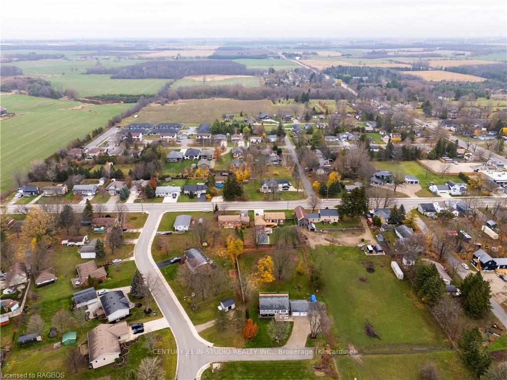 Photo 12 of 1 Sara Street, Kincardine — HOMEH