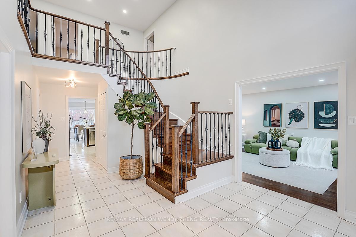 Photo 2 of 22 Saddlewood Court, Markham, Milliken Mills East — HOMEH