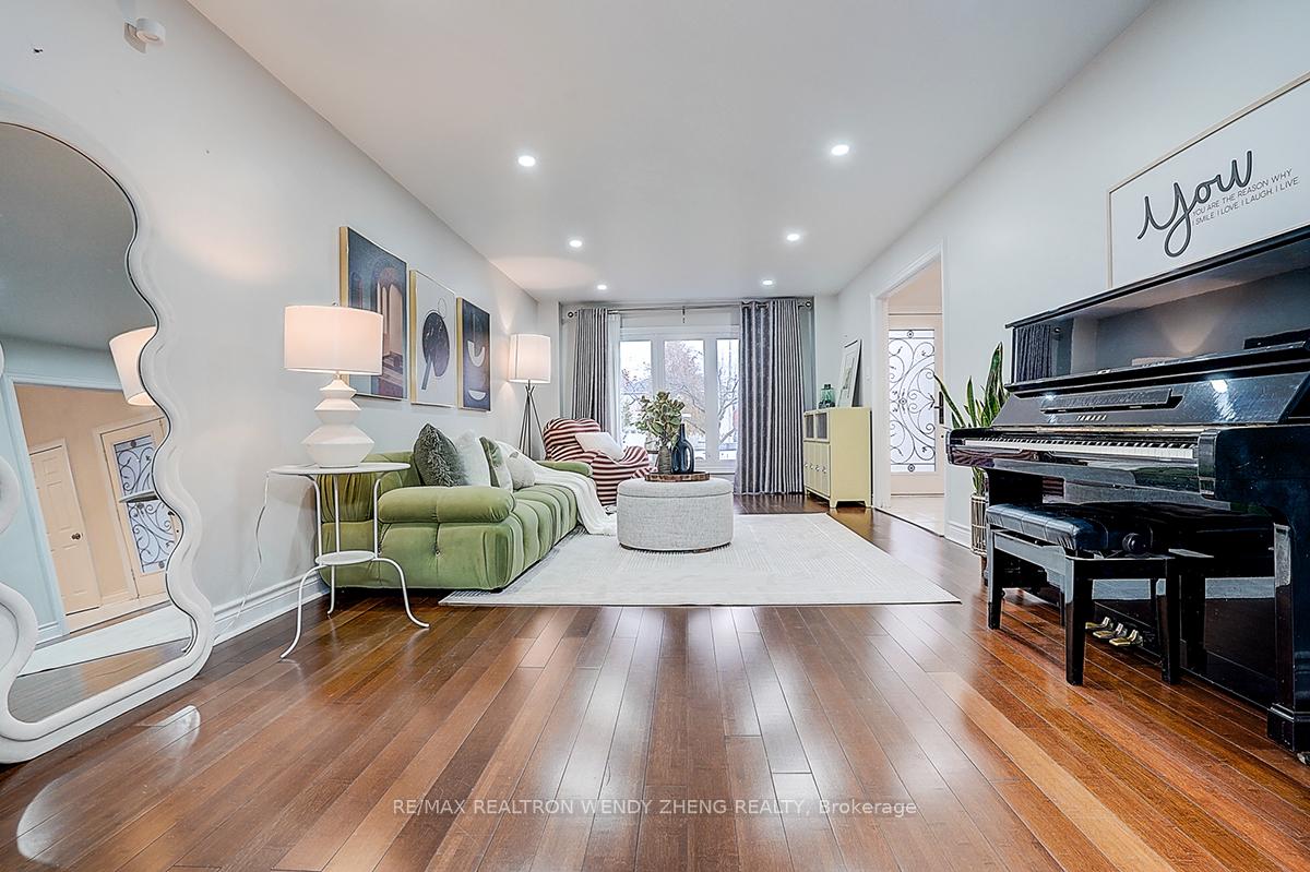Photo 7 of 22 Saddlewood Court, Markham, Milliken Mills East — HOMEH