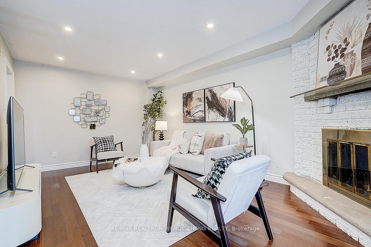 Photo 11 of 22 Saddlewood Court, Markham, Milliken Mills East — HOMEH