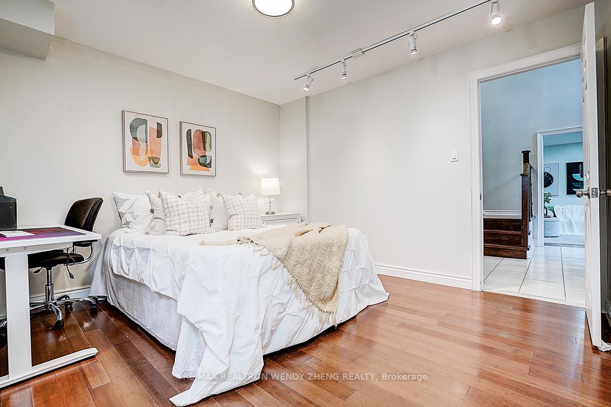 Photo 19 of 22 Saddlewood Court, Markham, Milliken Mills East — HOMEH