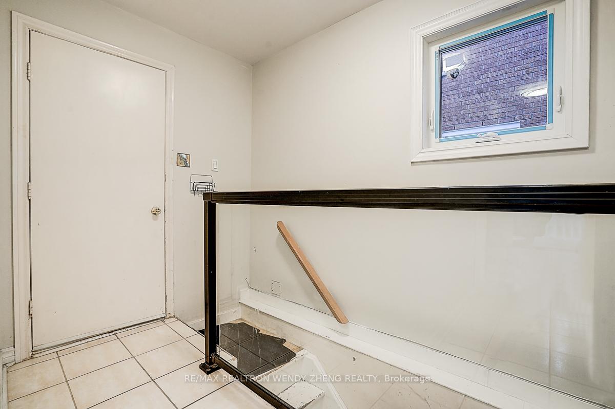 Photo 21 of 22 Saddlewood Court, Markham, Milliken Mills East — HOMEH