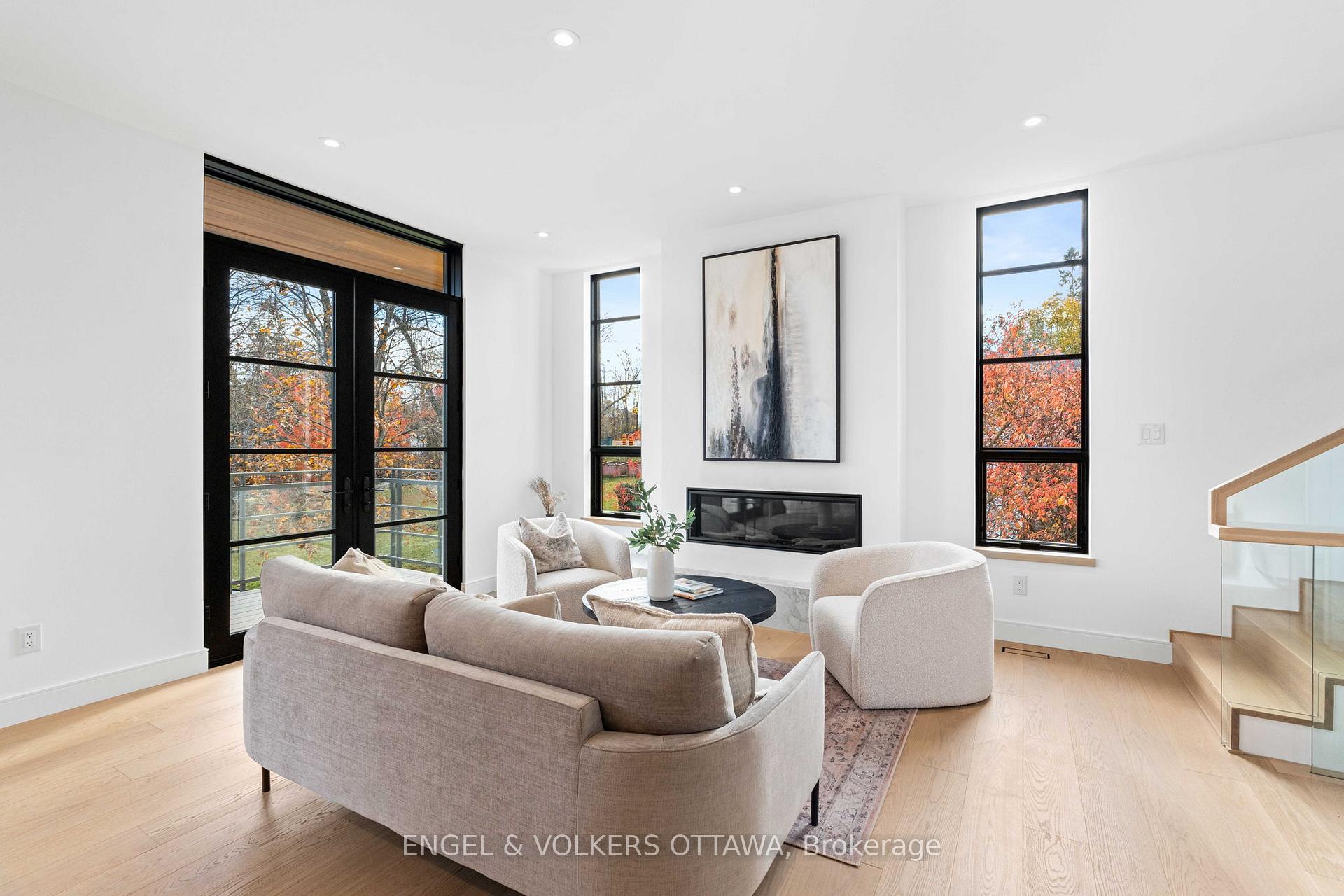 Photo 10 of 1168 Highcroft Drive, Ottawa, Manotick Village & Manotick Estates — HOMEH