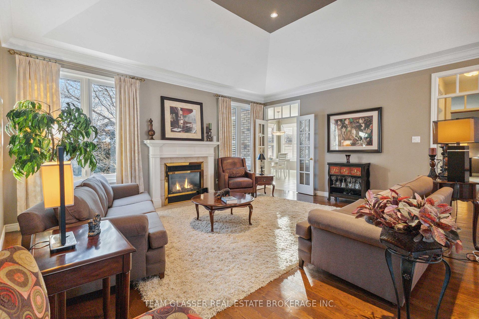 Photo 10 of 38 Butternut Grove, London, South B — HOMEH
