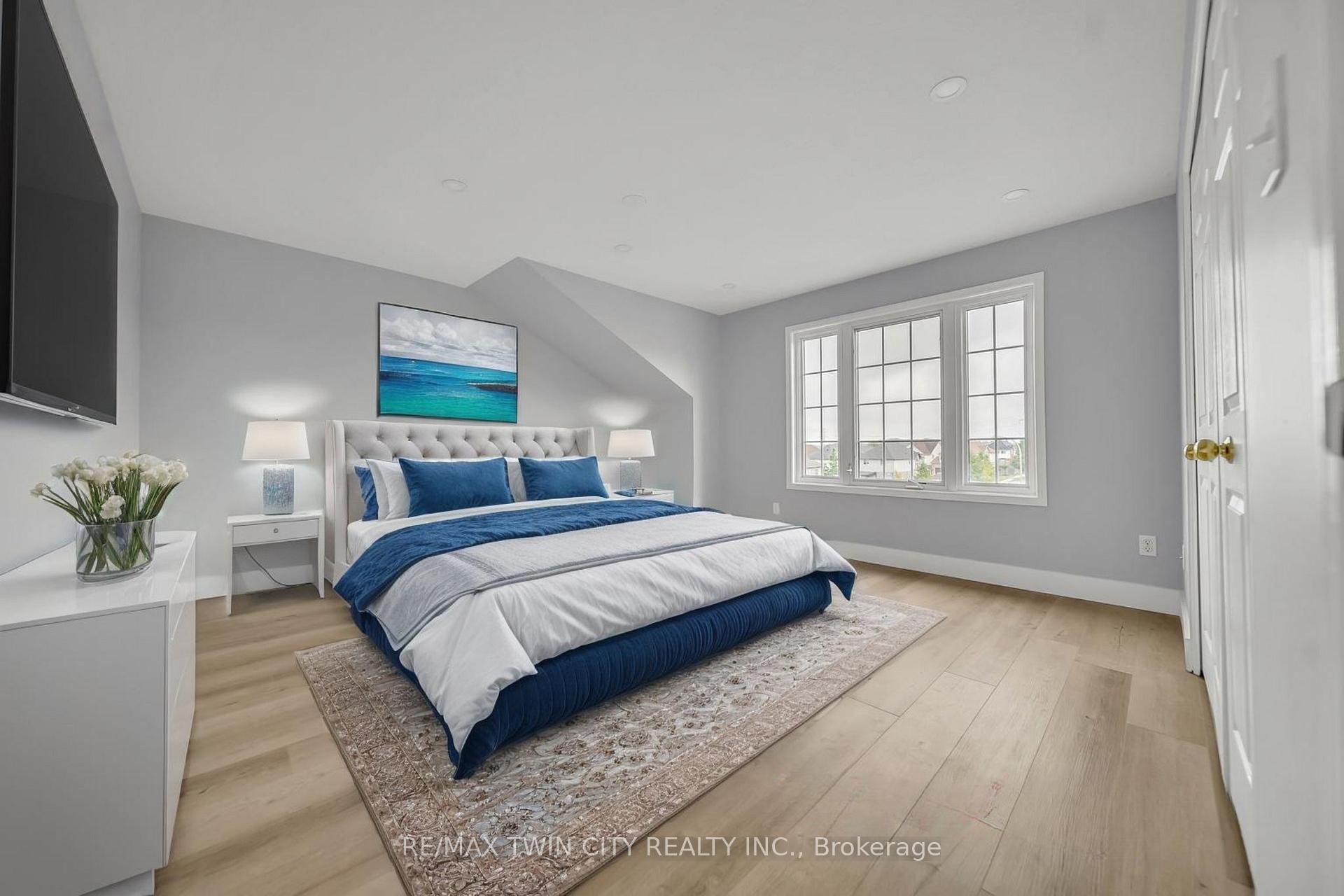 Photo 18 of 698 Activa Avenue, Kitchener — HOMEH