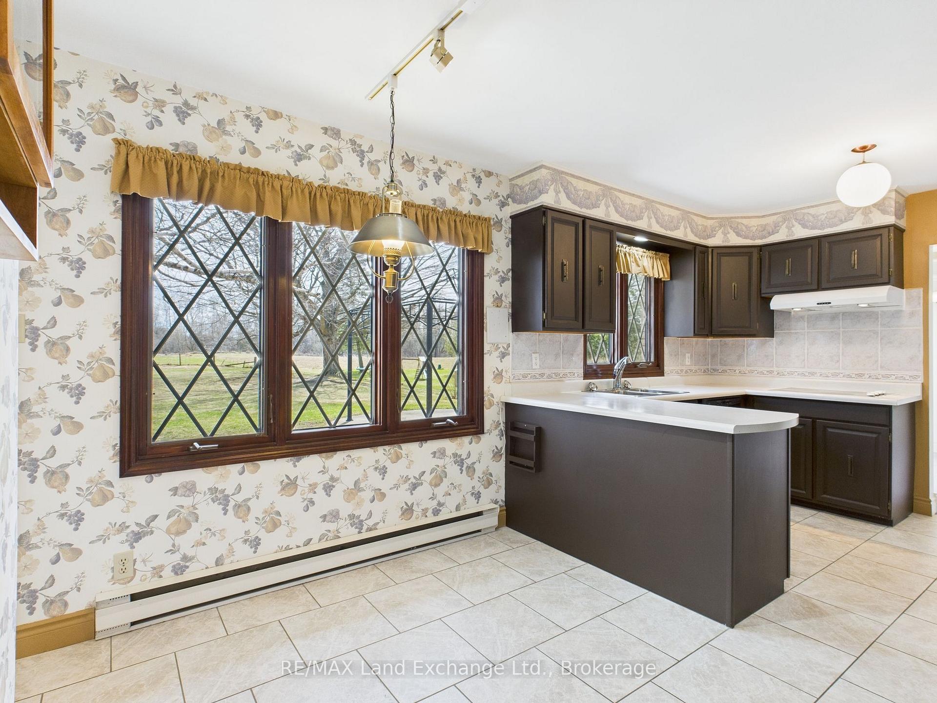 Photo 8 of 285 Willow Road, Kincardine — HOMEH