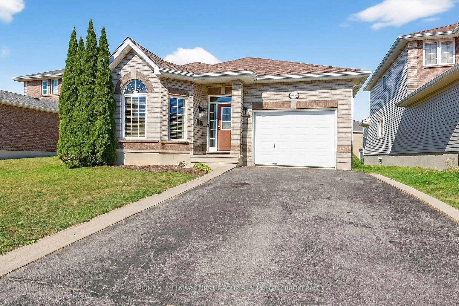 Photo 1 of 109 Nathan Court, Loyalist, Amherstview — HOMEH