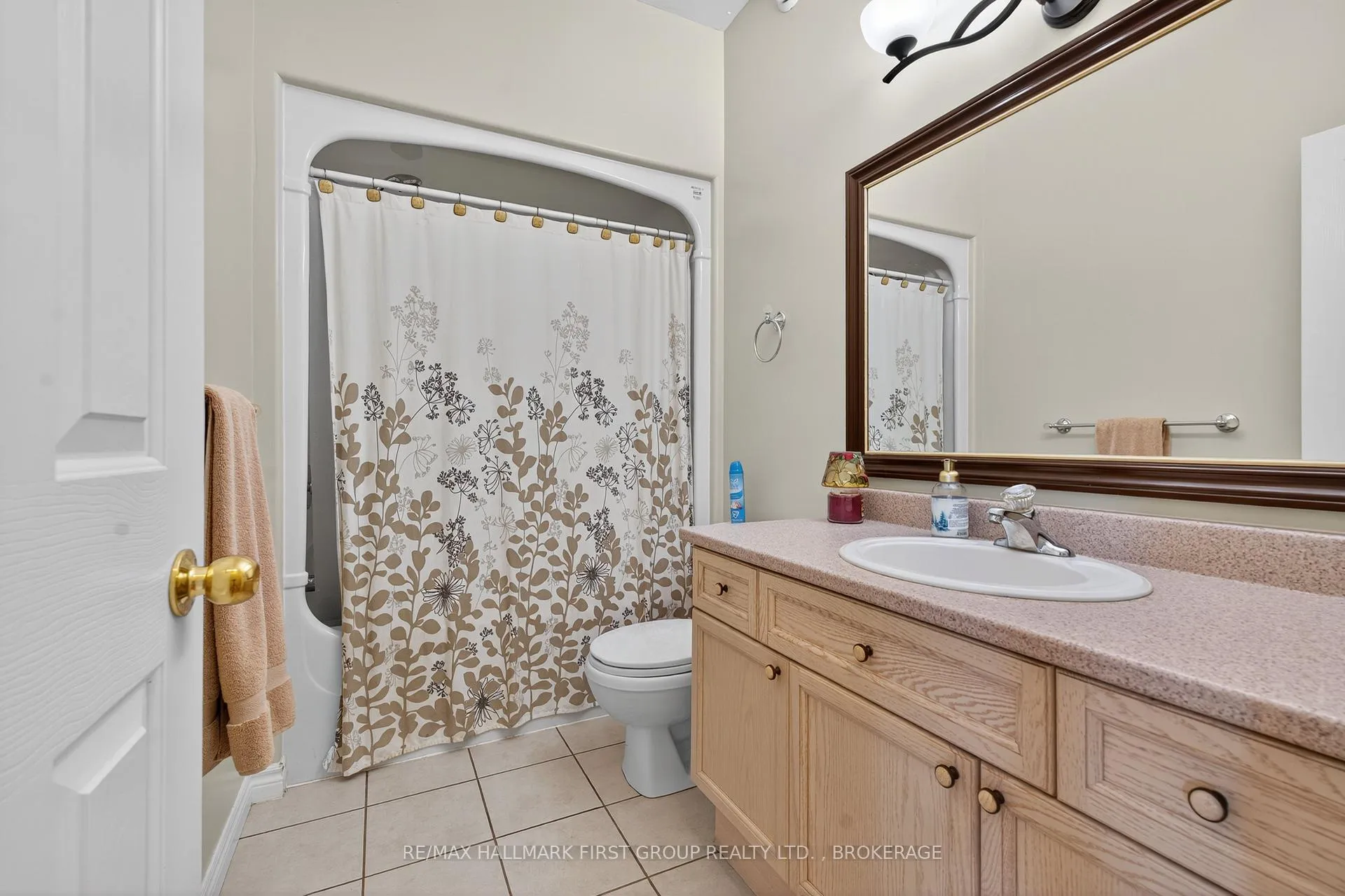 Photo 21 of 109 Nathan Court, Loyalist, Amherstview — HOMEH