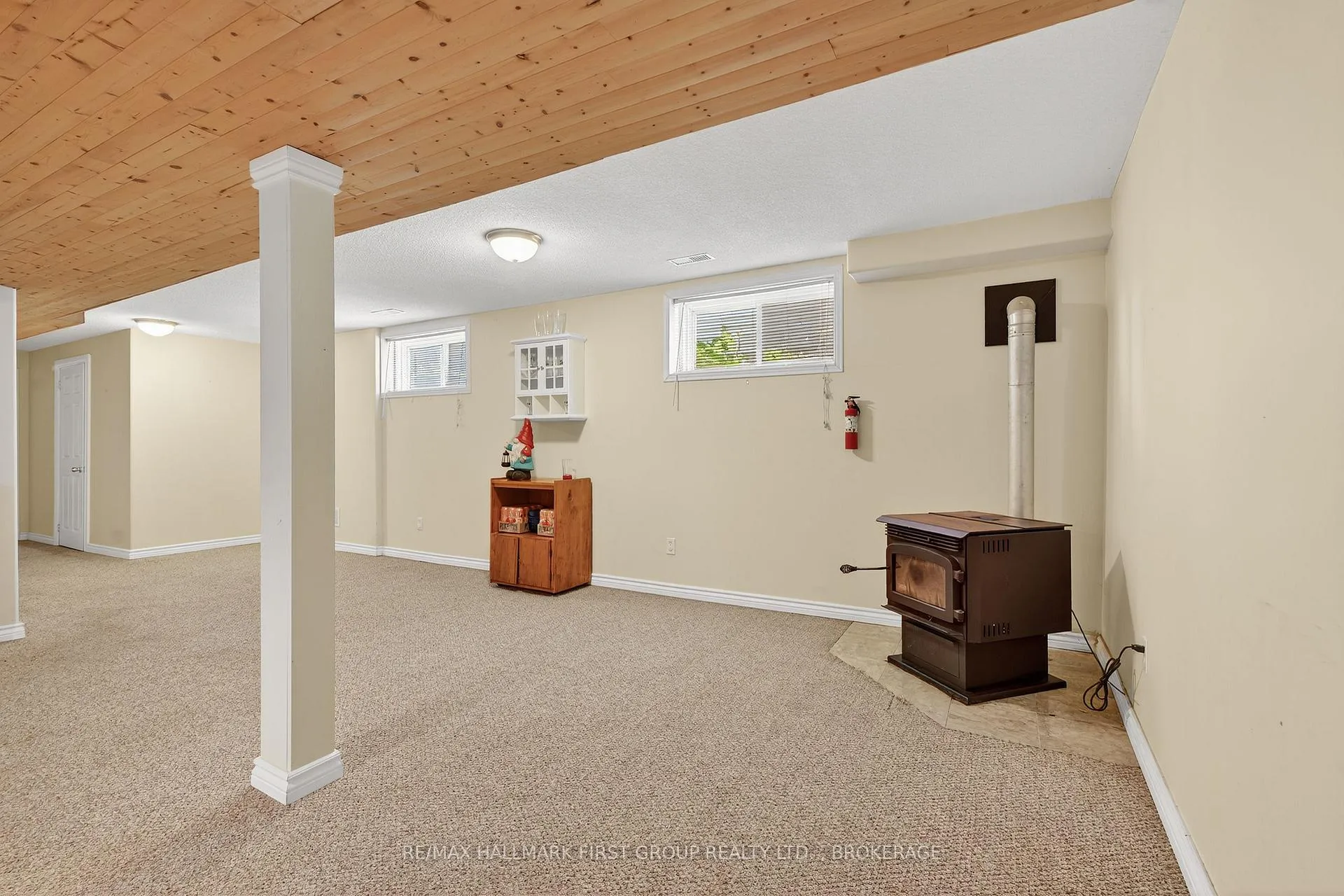 Photo 26 of 109 Nathan Court, Loyalist, Amherstview — HOMEH