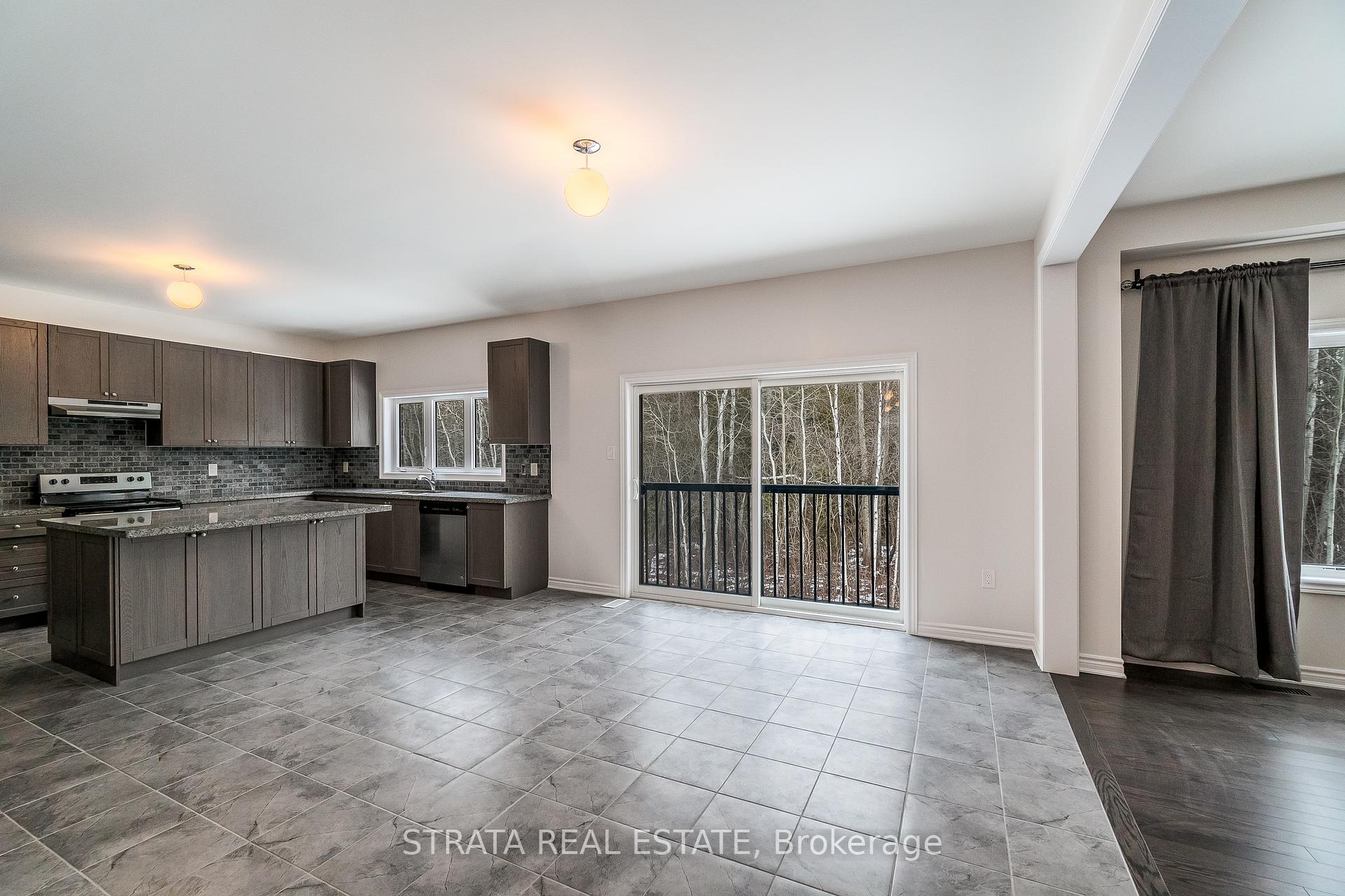 Photo 6 of 1639 Emberton Way, Innisfil, Rural Innisfil — HOMEH