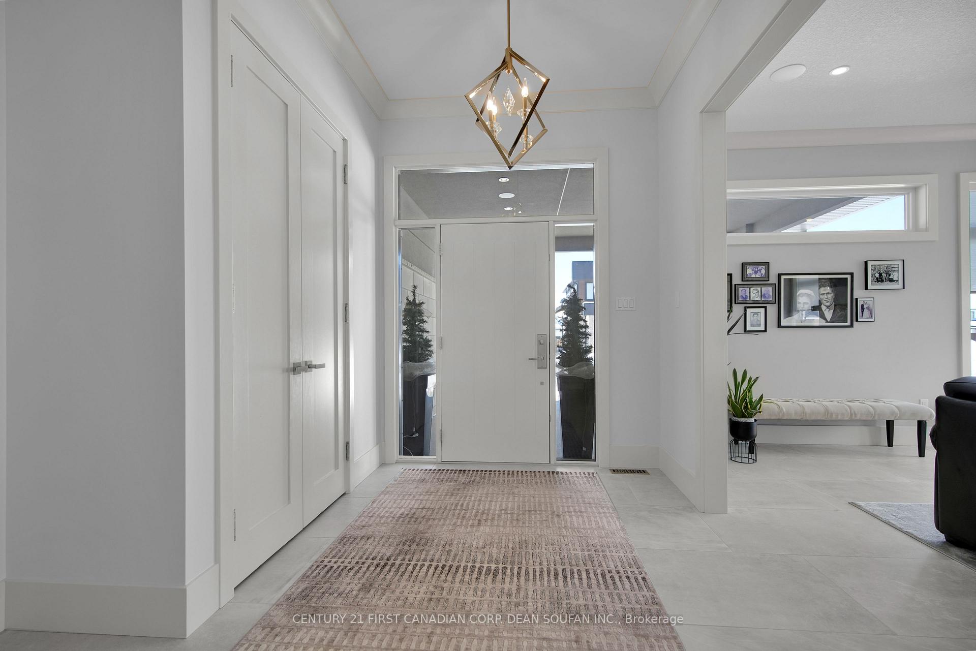 Photo 4 of 3478 Silverleaf Chase, London, South V — HOMEH