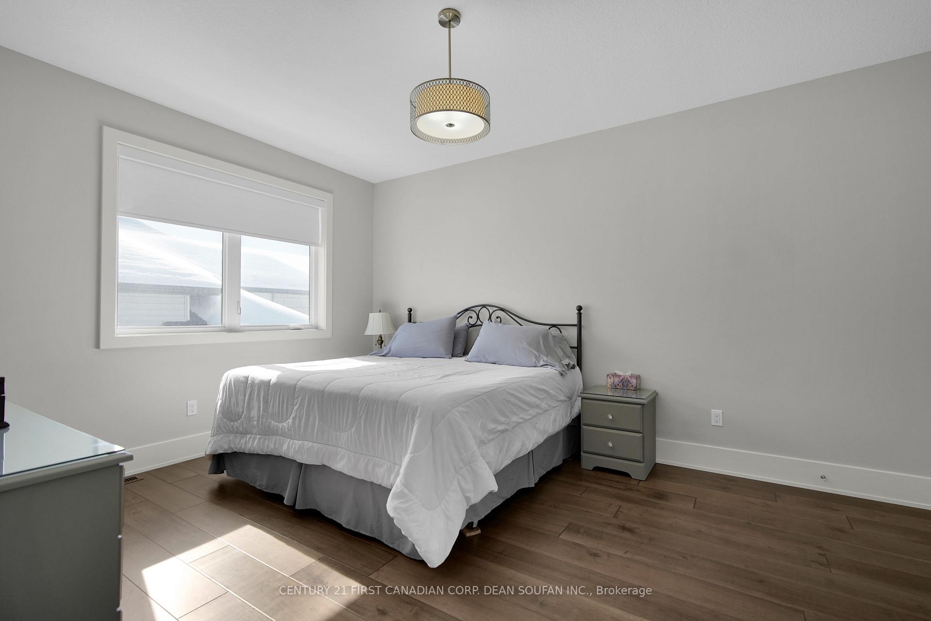 Photo 33 of 3478 Silverleaf Chase, London, South V — HOMEH