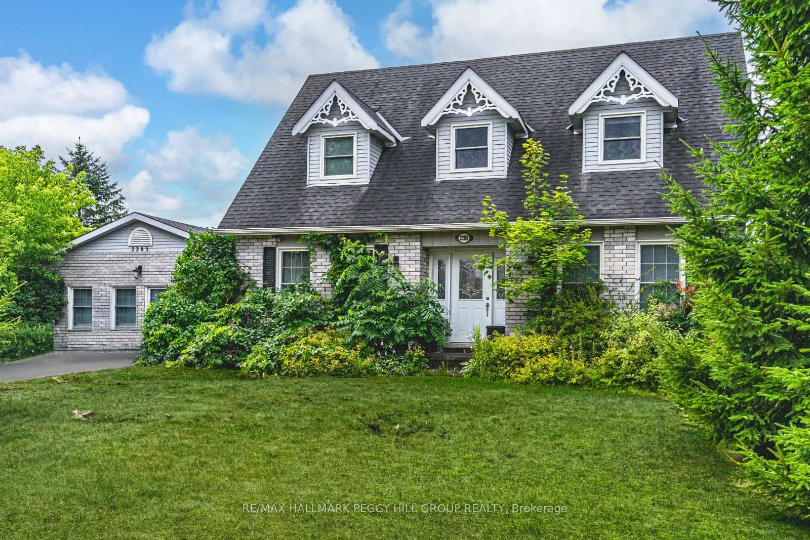 Photo 2 of 2285 Cairns Gate, Innisfil, Churchill — HOMEH