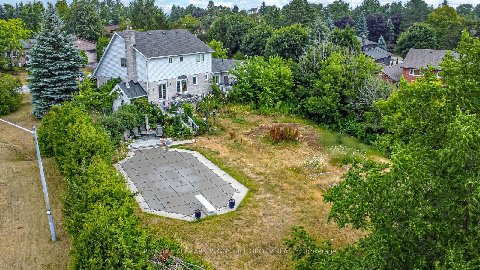 Photo 3 of 2285 Cairns Gate, Innisfil, Churchill — HOMEH