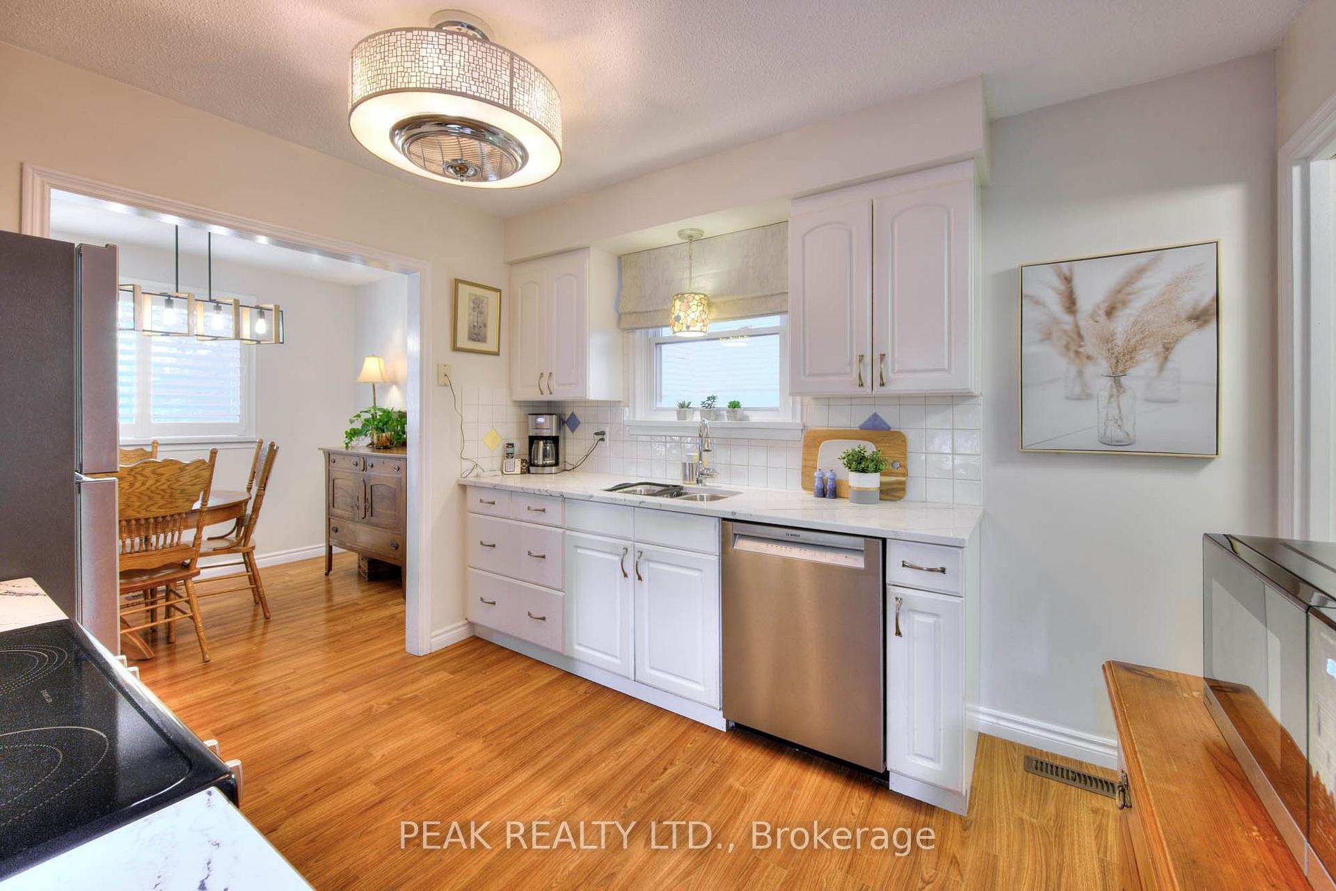 Photo 12 of 81 Cherry Hill Drive, Kitchener — HOMEH