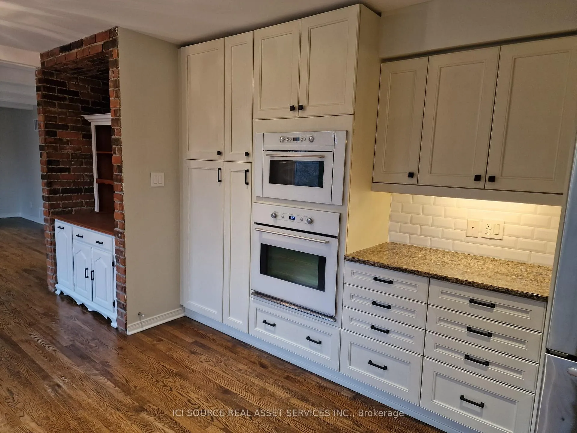 Photo 9 of 29 Bucks Green Road, Markham, German Mills — HOMEH