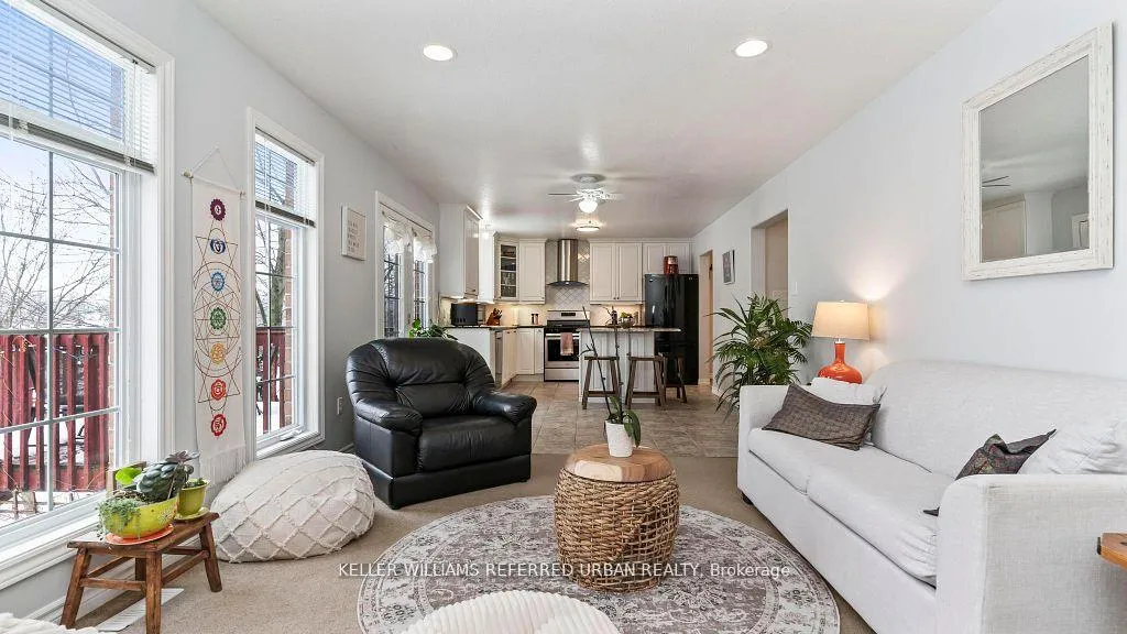 Photo 10 of 847 Garibaldi Avenue, London, North B — HOMEH