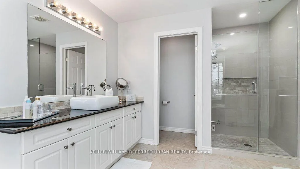 Photo 23 of 847 Garibaldi Avenue, London, North B — HOMEH