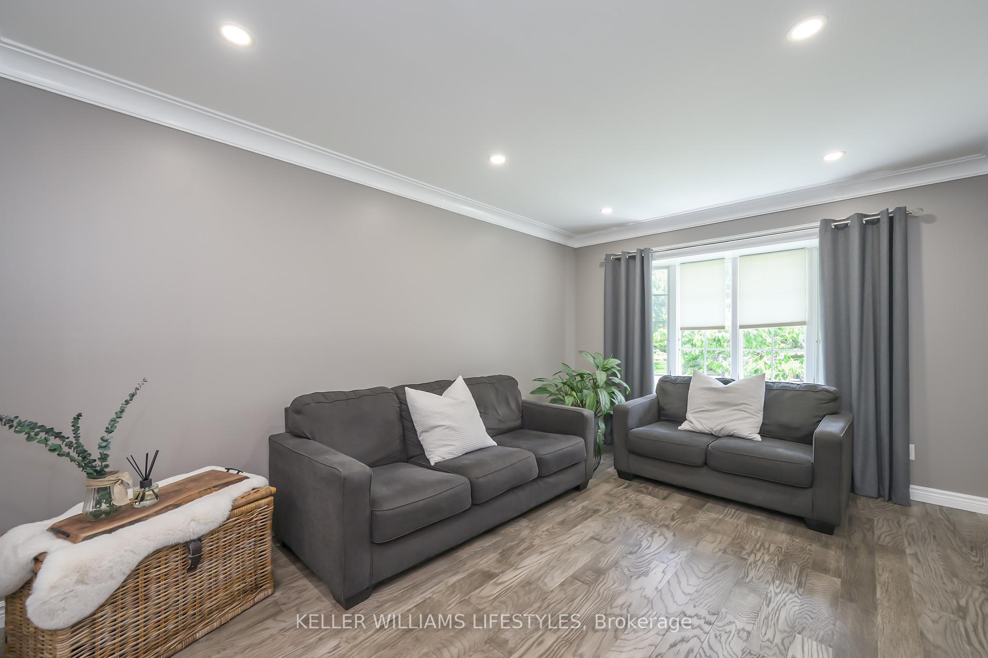 Photo 20 of 18 Thunderbird Crescent, London, South N — HOMEH