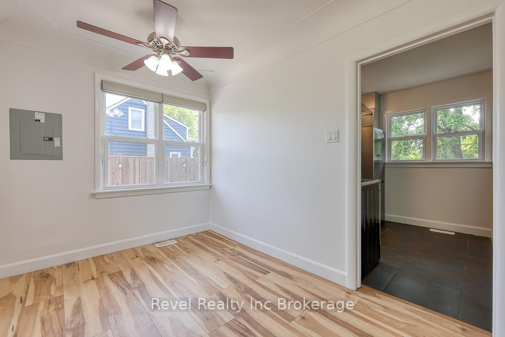 Photo 8 of Unit A, 157 Ninth Avenue, Kitchener — HOMEH