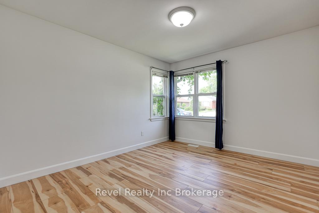 Photo 18 of Unit A, 157 Ninth Avenue, Kitchener — HOMEH