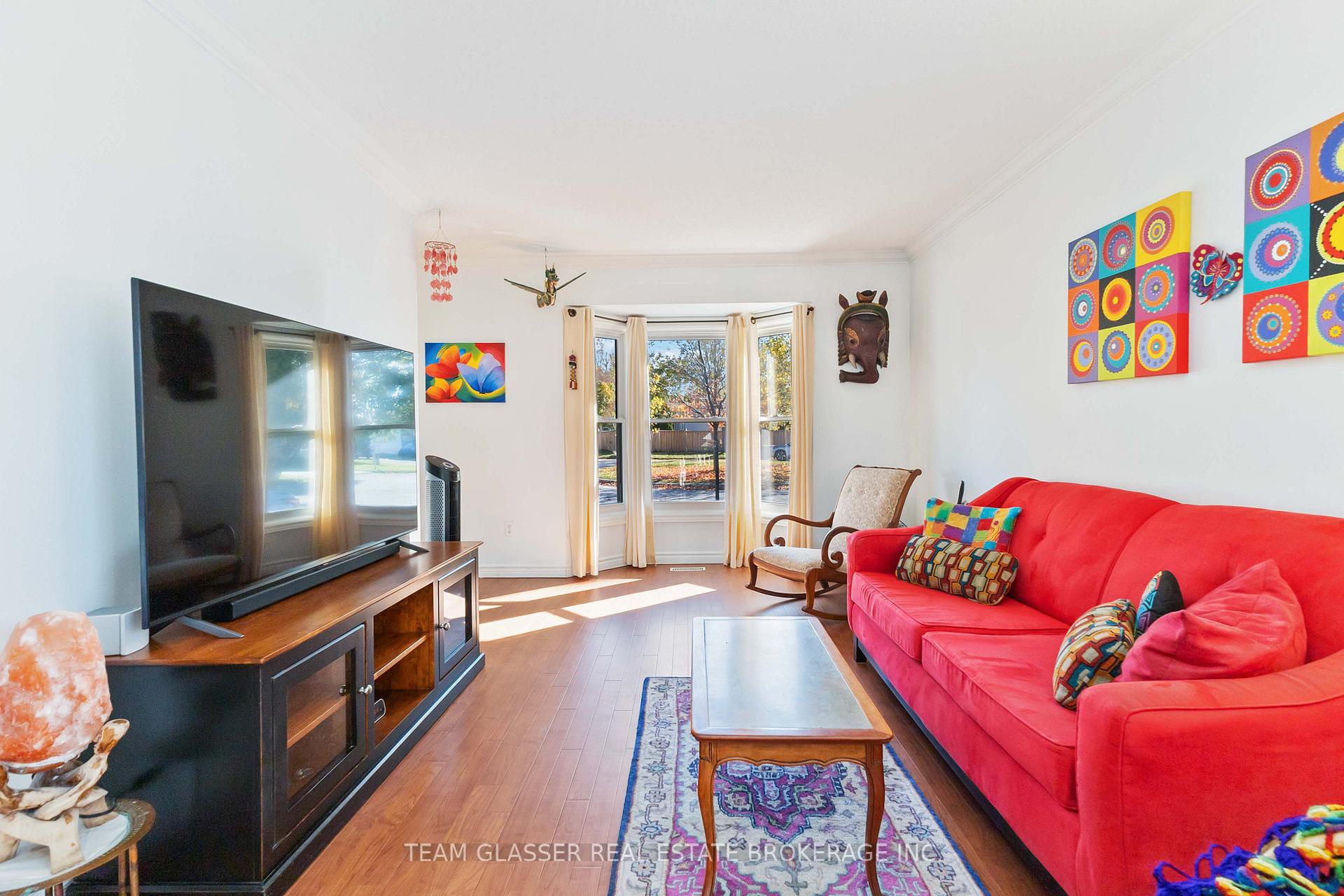 Photo 8 of 175 Pochard Court, London, East P — HOMEH