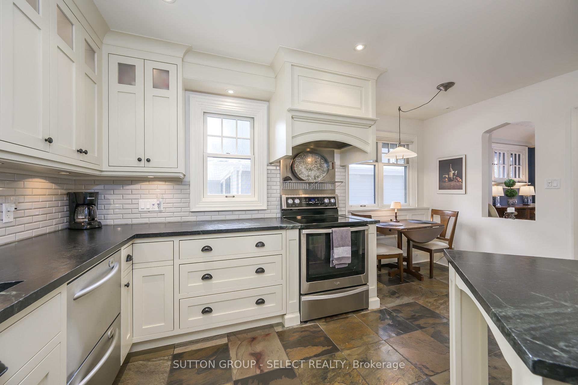 Photo 22 of 404 Wortley Road, London, South G — HOMEH