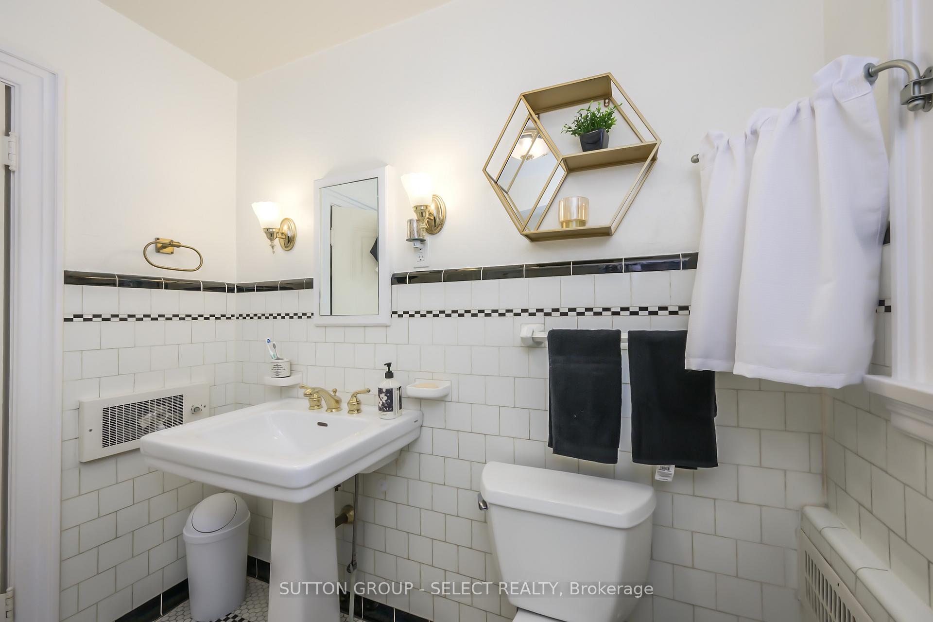 Photo 29 of 404 Wortley Road, London, South G — HOMEH
