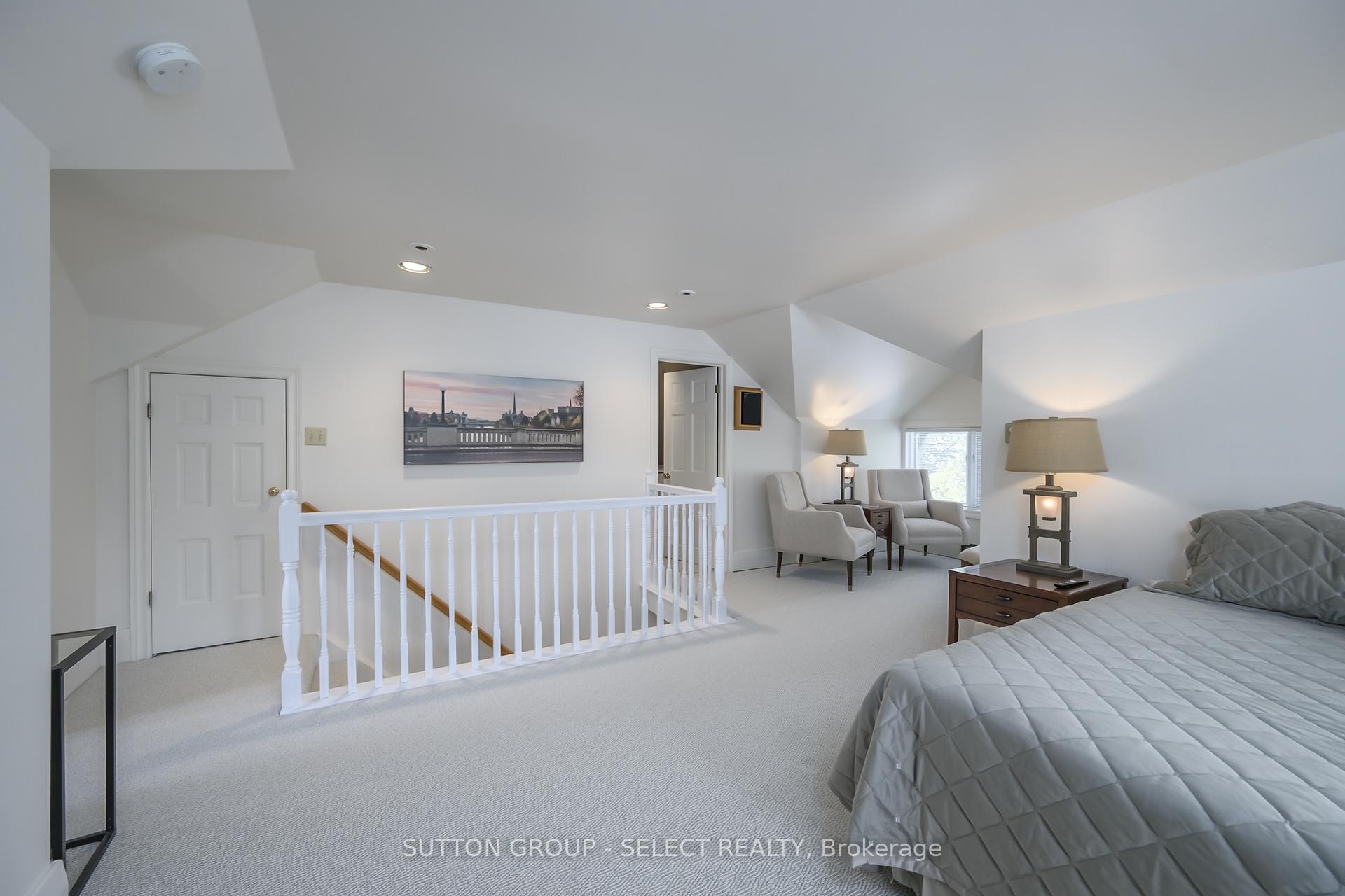 Photo 35 of 404 Wortley Road, London, South G — HOMEH