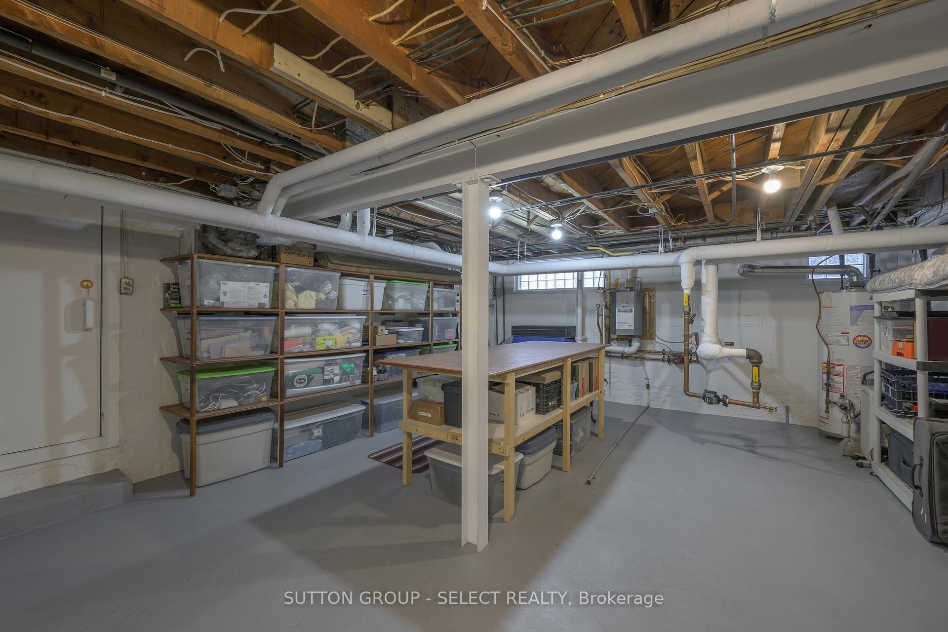 Photo 40 of 404 Wortley Road, London, South G — HOMEH
