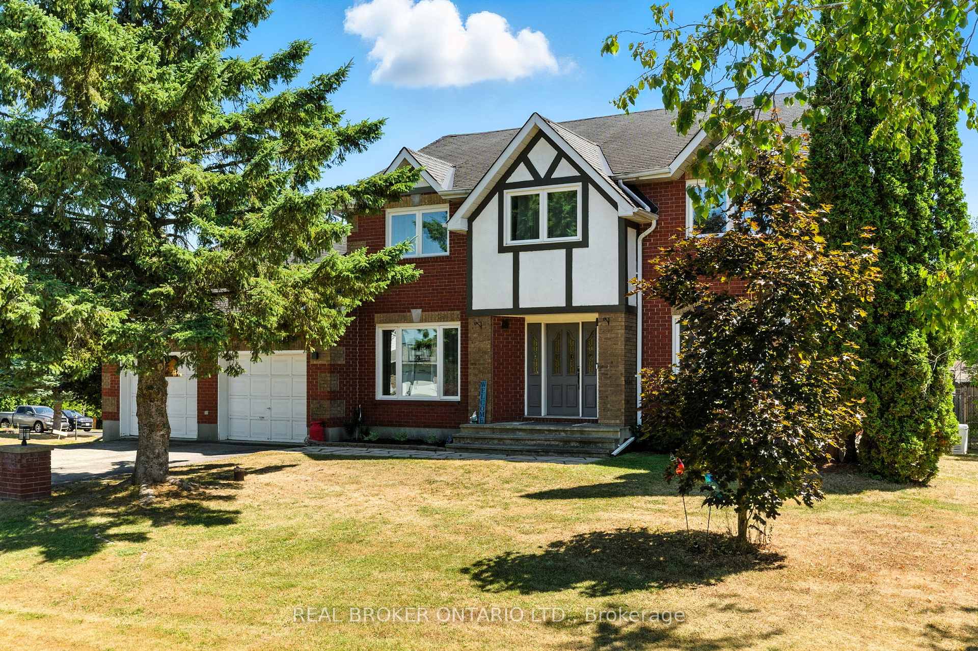 Photo 2 of 6550 Craighurst Drive, Ottawa, North Gower — HOMEH