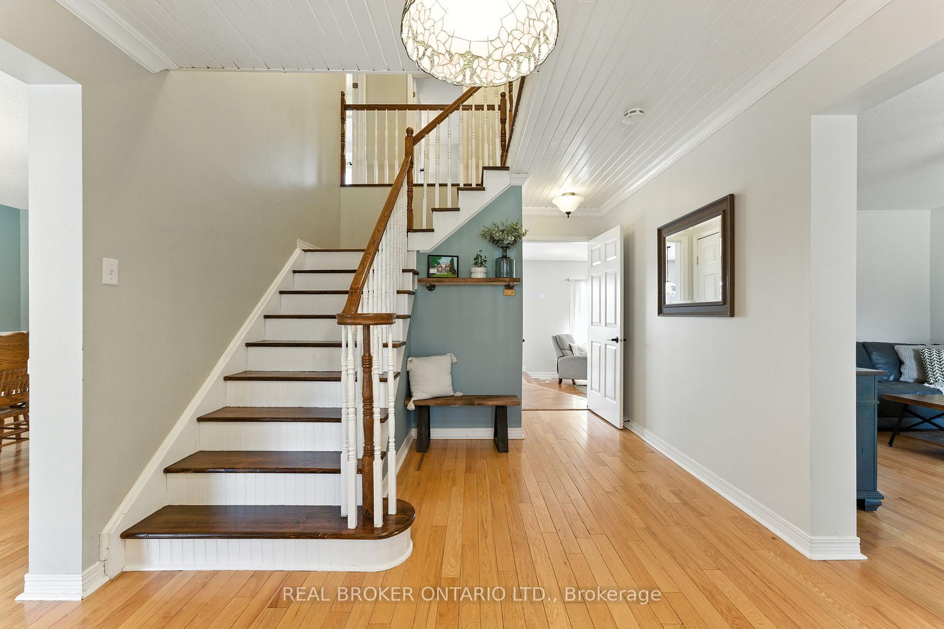 Photo 7 of 6550 Craighurst Drive, Ottawa, North Gower — HOMEH