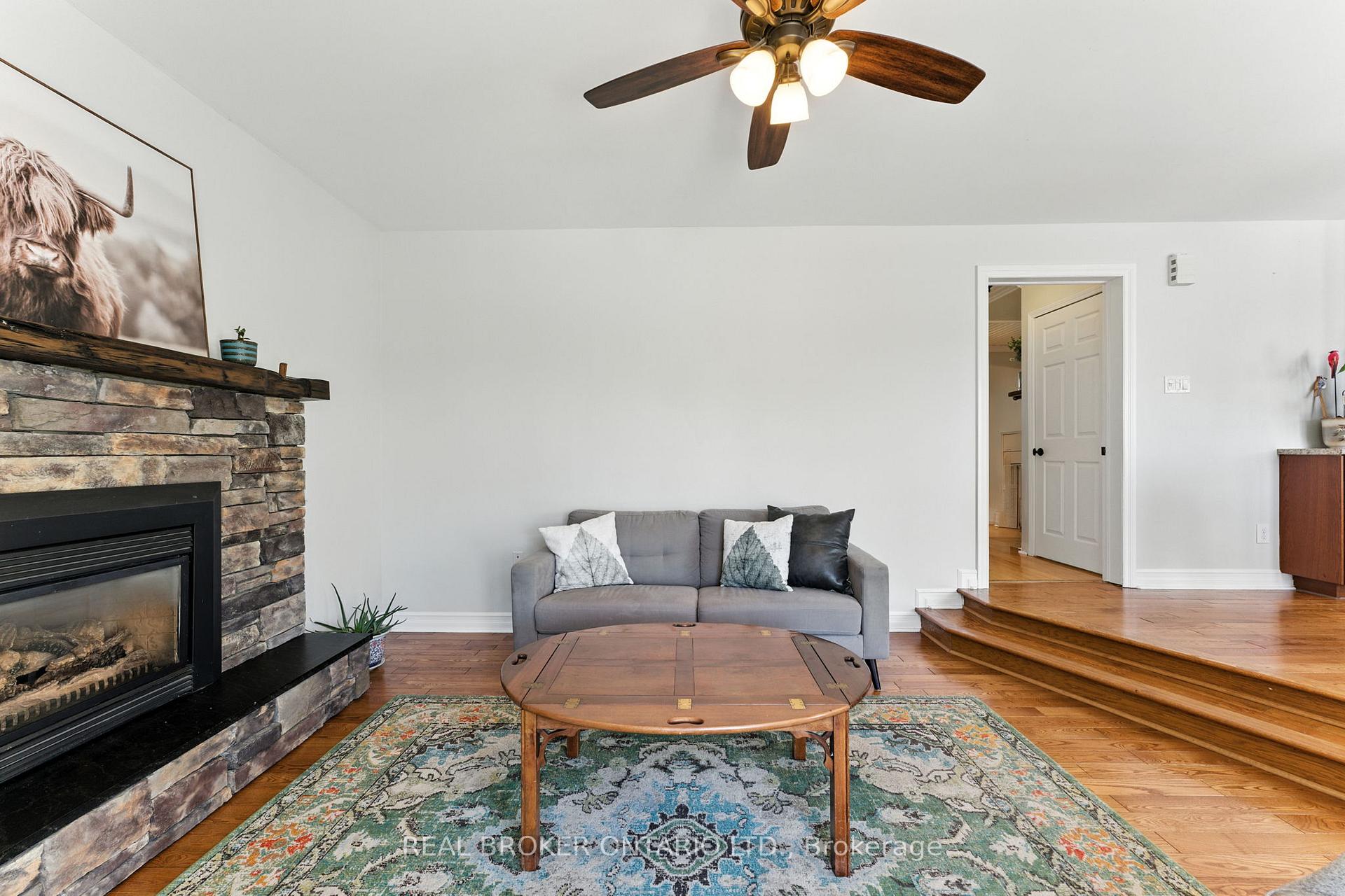Photo 15 of 6550 Craighurst Drive, Ottawa, North Gower — HOMEH