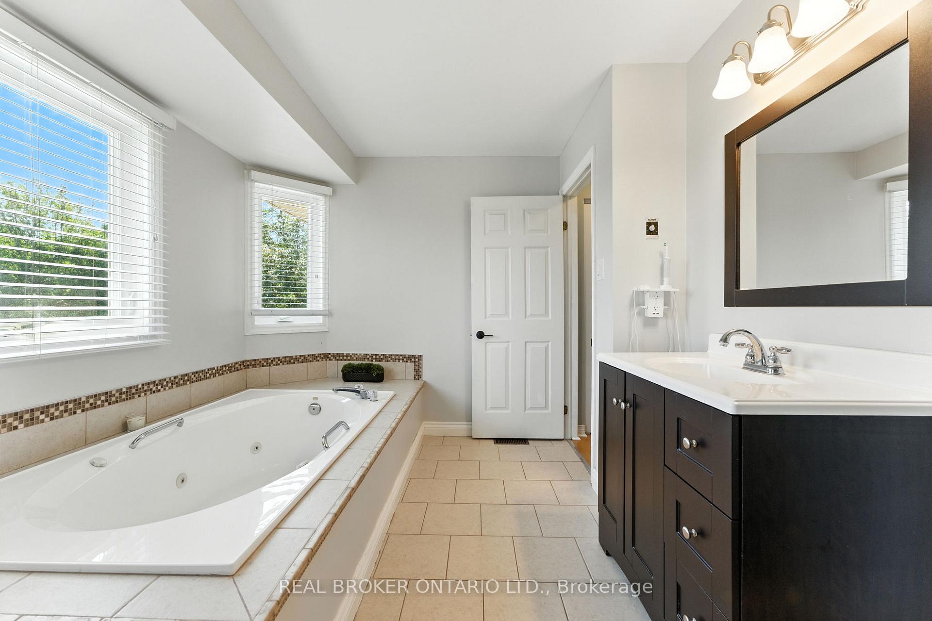 Photo 29 of 6550 Craighurst Drive, Ottawa, North Gower — HOMEH
