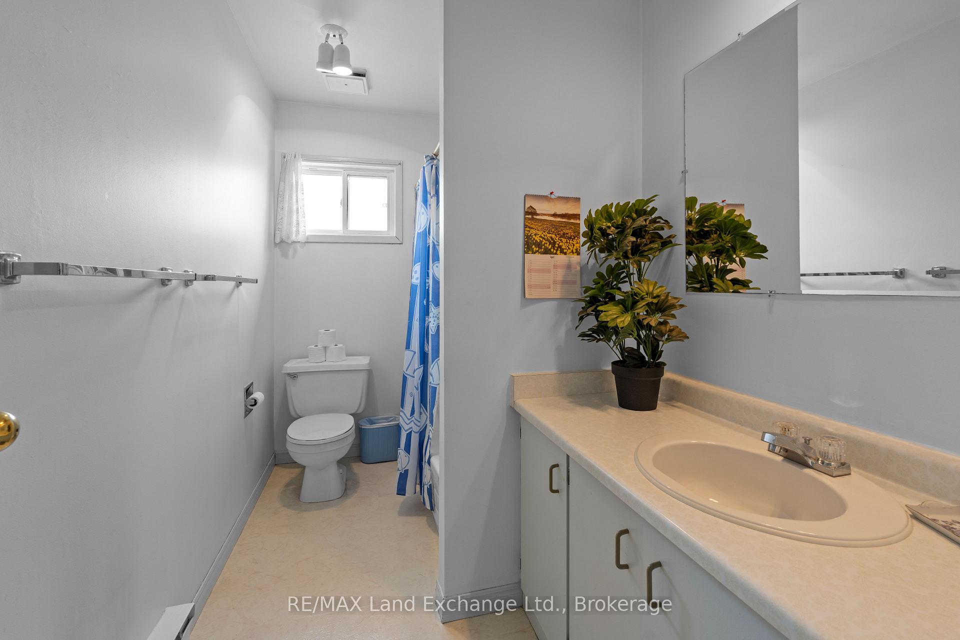 Photo 17 of 816 Andrew Malcolm Drive, Kincardine — HOMEH