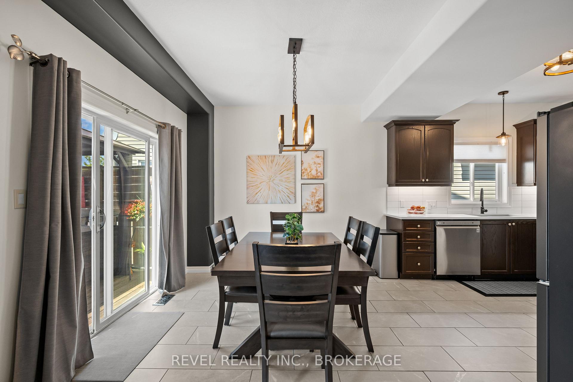 Photo 11 of 102 Mcdonough Crescent, Loyalist, Amherstview — HOMEH