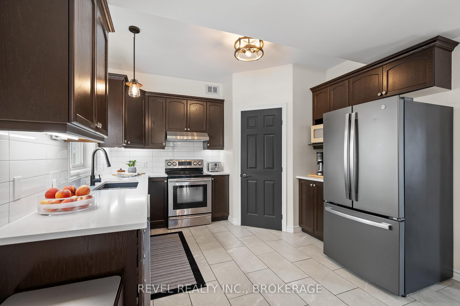 Photo 13 of 102 Mcdonough Crescent, Loyalist, Amherstview — HOMEH