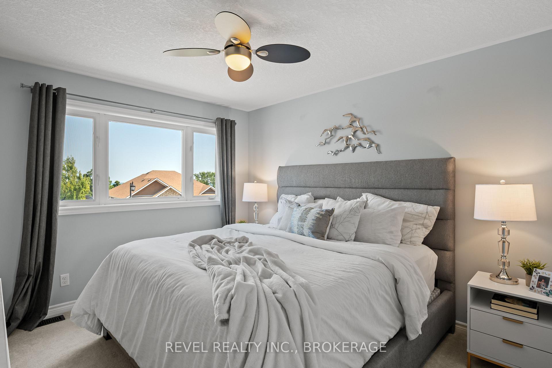 Photo 23 of 102 Mcdonough Crescent, Loyalist, Amherstview — HOMEH
